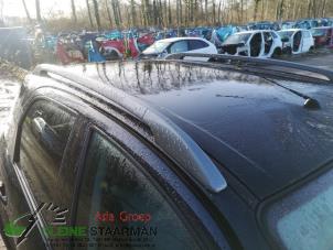 Used Roof rail, right Suzuki SX4 (EY/GY) 1.6 16V 4x2 Price on request offered by Kleine Staarman B.V. Autodemontage