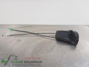 Used Rear door mechanism 4-door, right Toyota Yaris II (P9) 1.3 16V VVT-i Price on request offered by Kleine Staarman B.V. Autodemontage