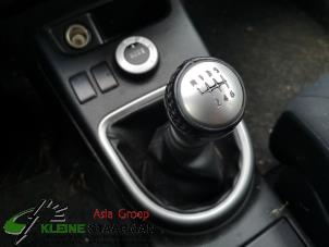 Used Gear stick knob Nissan X-Trail (T31) 2.0 16V XE,SE,LE 4x4 Price on request offered by Kleine Staarman B.V. Autodemontage