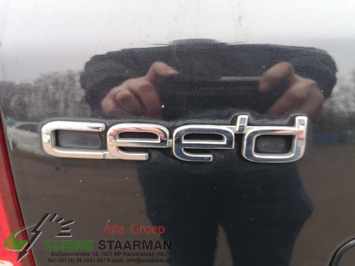 Resistencia de calefactor de un Kia Cee'd Sporty Wagon (EDF) 1.4 16V 2011