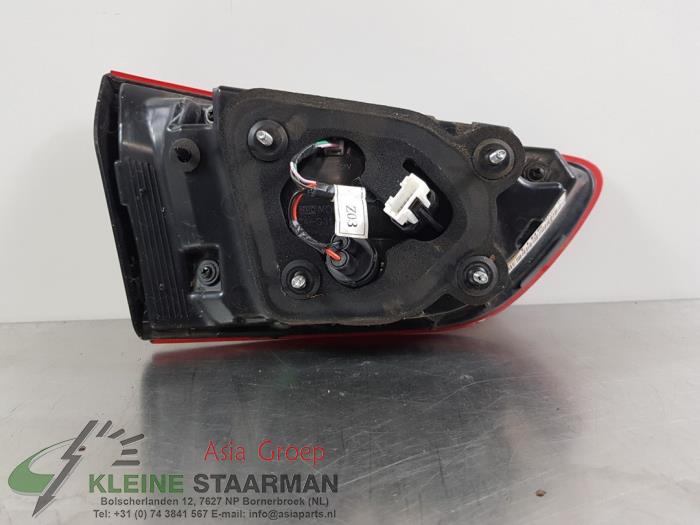 Taillight, right from a Hyundai i30 (PDEB5/PDEBB/PDEBD/PDEBE) 2.0 N Turbo 16V Performance Pack 2019