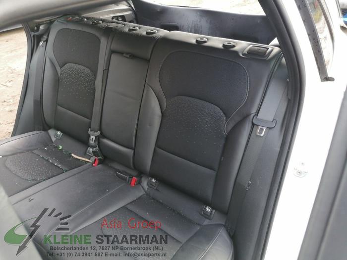 Rear bench seat from a Hyundai i30 (PDEB5/PDEBB/PDEBD/PDEBE) 1.4 T-GDI 16V 2018