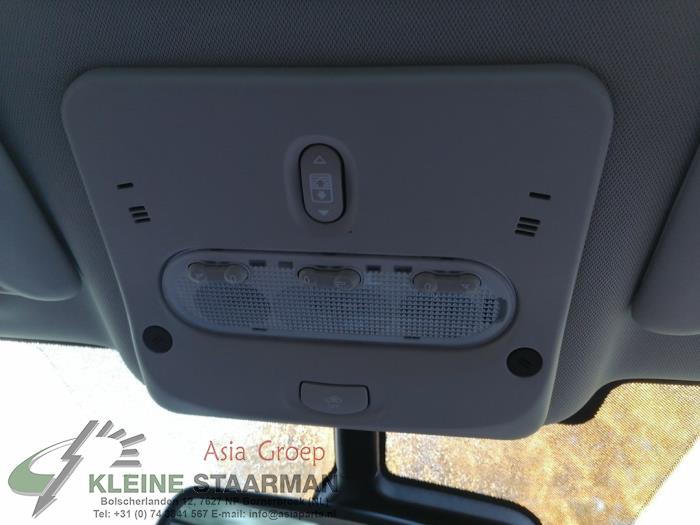 Interior lighting, front from a Nissan Qashqai (J11) 1.6 dCi 2015