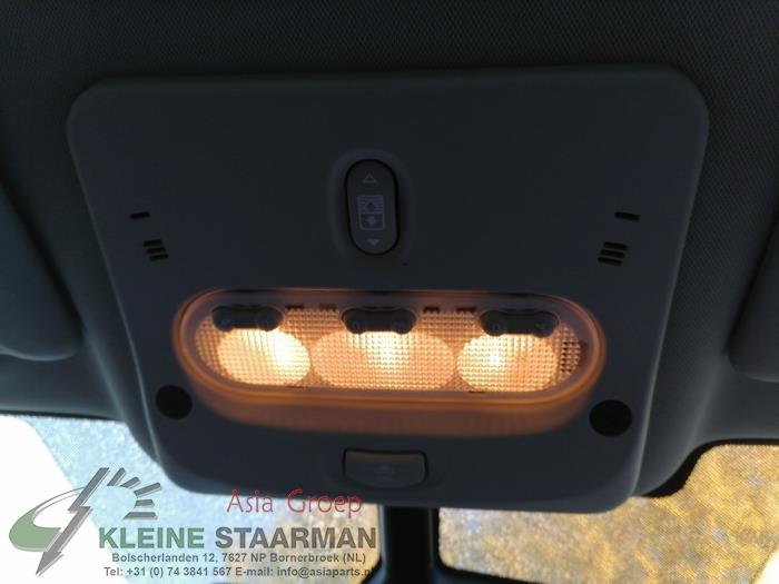 Interior lighting, front from a Nissan Qashqai (J11) 1.6 dCi 2015