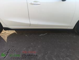 Used Side skirt, right Mazda 2 (DJ/DL) 1.5 SkyActiv-G 90 Price on request offered by Kleine Staarman B.V. Autodemontage