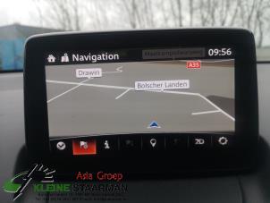 Gebrauchte Navigation Display Mazda 2 (DJ/DL) 1.5 SkyActiv-G 90 Preis auf Anfrage angeboten von Kleine Staarman B.V. Autodemontage