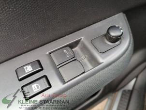Gebrauchte Elektrisches Fenster Schalter Suzuki Swift (ZA/ZC/ZD1/2/3/9) 1.5 VVT 16V Preis auf Anfrage angeboten von Kleine Staarman B.V. Autodemontage
