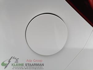 Used Tank cap cover Toyota Yaris III (P13) 1.0 12V VVT-i Price on request offered by Kleine Staarman B.V. Autodemontage