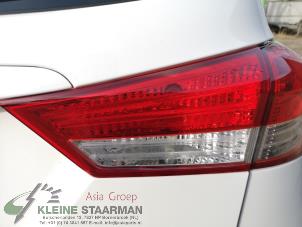 Usagé Feu arrière droit Hyundai iX20 (JC) 1.4i 16V Prix sur demande proposé par Kleine Staarman B.V. Autodemontage