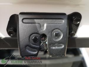 Używane Mechanizm zamka tylnej klapy Hyundai iX20 (JC) 1.4i 16V Cena na żądanie oferowane przez Kleine Staarman B.V. Autodemontage