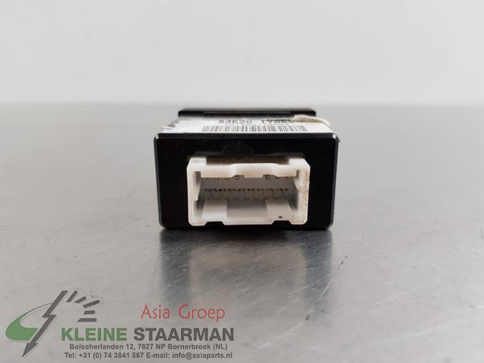 AUX / USB-Anschluss van een Kia Picanto (TA) 1.2 16V 2014