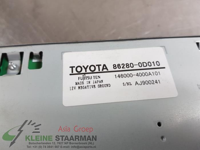 Wzmacniacz radiowy z Toyota Yaris III (P13) 1.5 16V Hybrid 2013
