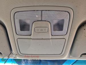Usados Luz interior delante Hyundai iX35 (LM) 1.6 GDI 16V Precio de solicitud ofrecido por Kleine Staarman B.V. Autodemontage