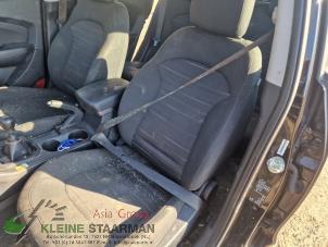 Used Seat, left Hyundai iX35 (LM) 1.6 GDI 16V Price on request offered by Kleine Staarman B.V. Autodemontage