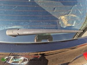 Used Rear wiper arm Hyundai iX35 (LM) 1.6 GDI 16V Price on request offered by Kleine Staarman B.V. Autodemontage