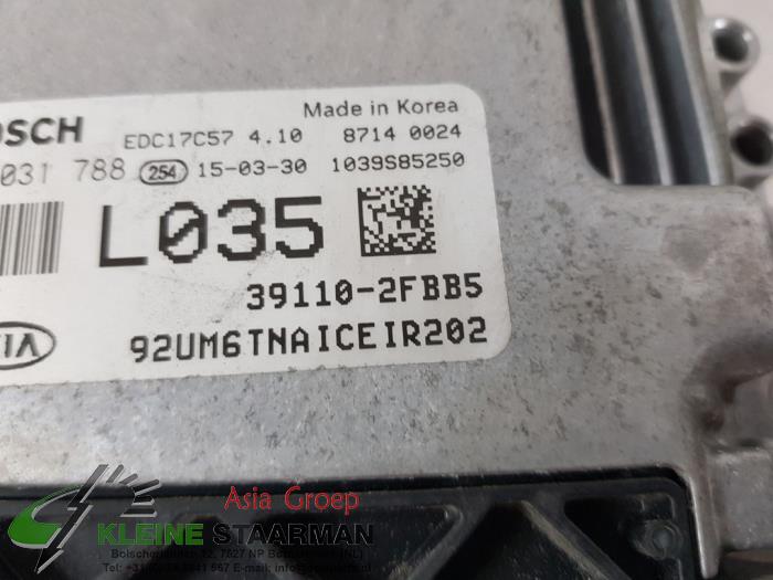 Ignition lock + computer from a Kia Sorento III (UM) 2.2 CRDi 16V VGT 4x4 2016