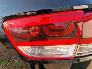 Used Taillight, right Kia Sorento III (UM) 2.2 CRDi 16V VGT 4x4 Price on request offered by Kleine Staarman B.V. Autodemontage
