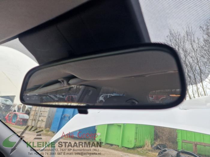 Rear view mirror from a Hyundai i20 (GBB) 1.2i 16V 2018