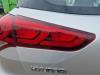 Feu arrière gauche d'un Hyundai i20 (GBB), 2014 / 2020 1.2i 16V, Berline avec hayon arrière, Essence, 1 248cc, 62kW, G4LA, 2014-11 2018