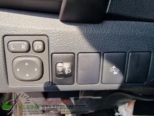 Usados Interruptor de retrovisor Toyota Auris (E18) 1.8 16V Hybrid Precio de solicitud ofrecido por Kleine Staarman B.V. Autodemontage