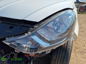 Used Headlight, left Hyundai i10 1.0 12V Price on request offered by Kleine Staarman B.V. Autodemontage