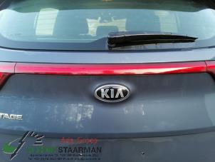 Used Reflector tail light garnish panel Kia Sportage (QL) 1.7 CRDi 115 16V 4x2 Price on request offered by Kleine Staarman B.V. Autodemontage