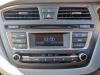 Radio CD Spieler van een Hyundai i20 (GBB), 2014 / 2020 1.2i 16V, Fließheck, Benzin, 1 248cc, 62kW, G4LA, 2014-11 2016