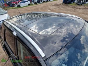 Used Panoramic roof Suzuki Vitara (LY/MY) 1.6 16V DDiS AllGrip Price on request offered by Kleine Staarman B.V. Autodemontage