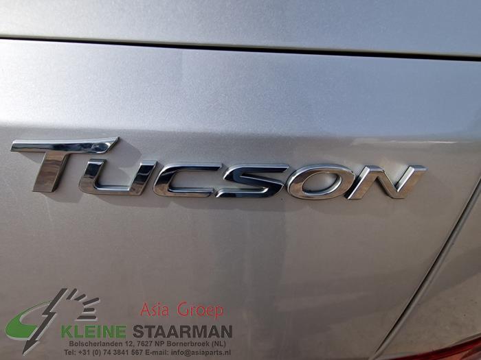 Brazo de soporte inferior derecha detrás de un Hyundai Tucson (TL) 1.7 CRDi 16V 2WD 2017
