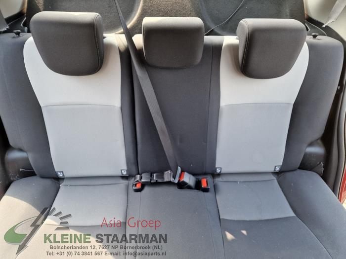 Rear bench seat from a Toyota Yaris III (P13) 1.0 12V VVT-i 2019