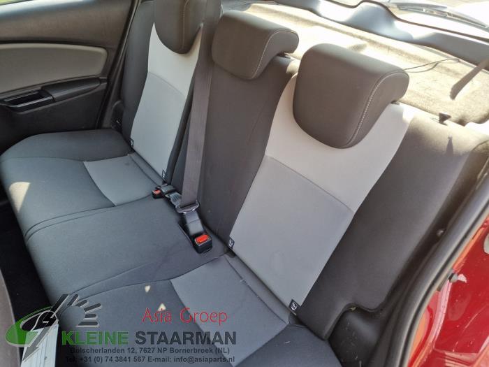 Rear bench seat from a Toyota Yaris III (P13) 1.0 12V VVT-i 2019