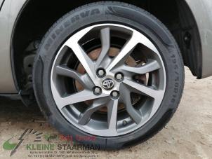 Used Wheel + tyre Toyota Yaris III (P13) 1.5 16V Hybrid Price on request offered by Kleine Staarman B.V. Autodemontage