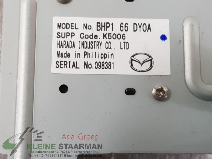 GPS Antenne van een Mazda 3 (BM/BN) 2.0 SkyActiv-G 120 16V 2015