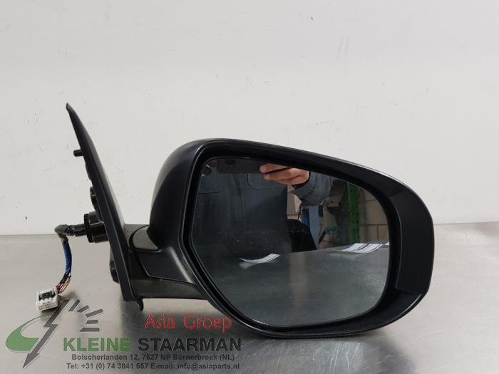 Außenspiegel rechts van een Mitsubishi Outlander (GF/GG) 2.2 DI-D 16V Clear Tec 4x4 2014