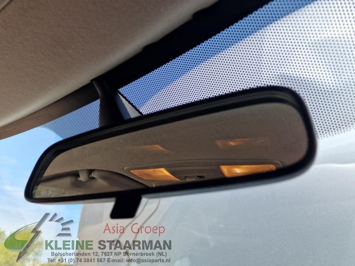 Rear view mirror from a Mitsubishi Outlander (GF/GG) 2.2 DI-D 16V Clear Tec 4x4 2015
