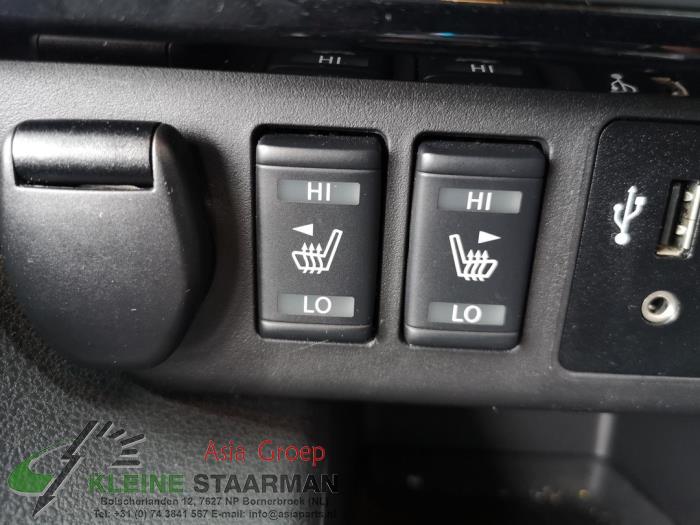 Seat heating switch from a Nissan Leaf (ZE1) 40kWh 2018