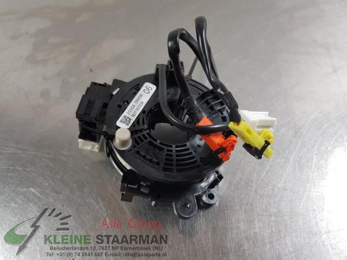 Airbag clock spring from a Nissan Leaf (ZE1) 40kWh 2018