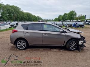 Used Box beam,right Toyota Auris (E18) 1.8 16V Hybrid Price on request offered by Kleine Staarman B.V. Autodemontage