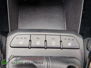 Used Seat heating switch Kia Rio IV (YB) 1.0i T-GDi 100 12V Price on request offered by Kleine Staarman B.V. Autodemontage