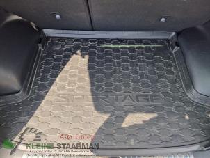 Used Floor panel load area Kia Sportage (QL) 1.6 T-GDI 177 16V 4x4 Price on request offered by Kleine Staarman B.V. Autodemontage