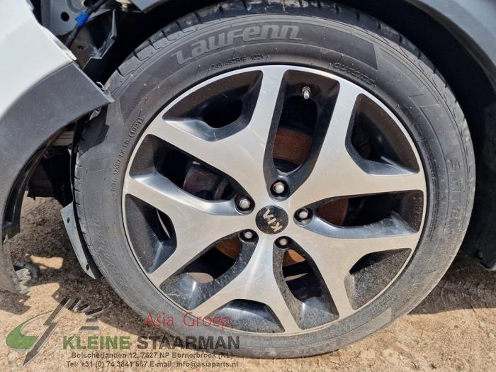 Kia Sportage 16 Wheels + tyres stock