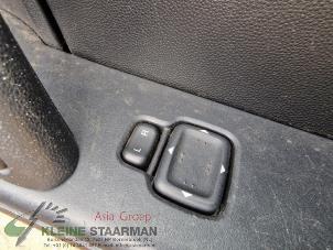 Używane Przelacznik lusterka Mazda MX-5 (NC18/1A) 1.8i 16V Cena na żądanie oferowane przez Kleine Staarman B.V. Autodemontage