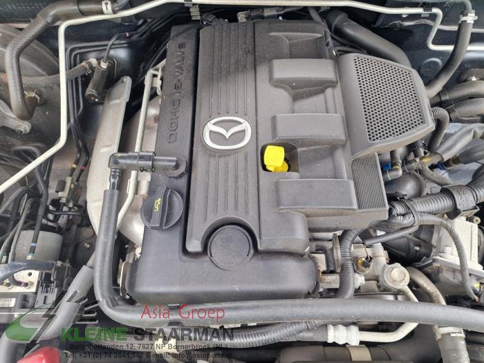 Motor Schutzblech van een Mazda MX-5 (NC18/1A) 1.8i 16V 2013