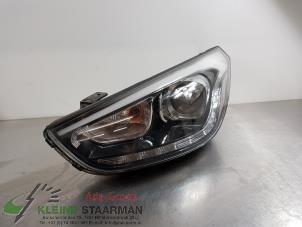 Used Headlight, left Hyundai iX35 (LM) 1.7 CRDi 16V Price on request offered by Kleine Staarman B.V. Autodemontage