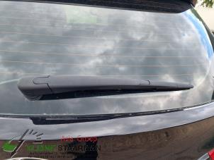 Used Rear wiper arm Hyundai iX35 (LM) 1.7 CRDi 16V Price on request offered by Kleine Staarman B.V. Autodemontage