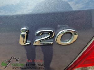 Gebrauchte Stoßdämpfer rechts hinten Hyundai i20 1.2i 16V Preis auf Anfrage angeboten von Kleine Staarman B.V. Autodemontage