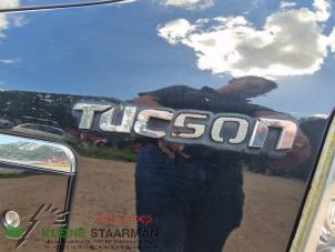 Używane Stopa amortyzatora prawy tyl Hyundai Tucson (JM) 2.0 16V CVVT 4x2 Cena na żądanie oferowane przez Kleine Staarman B.V. Autodemontage