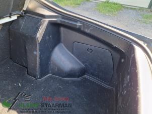Używane Tapicerka pokrywy bagaznika prawa Toyota Celica (T20) 1.8i 16V Cena na żądanie oferowane przez Kleine Staarman B.V. Autodemontage