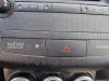 Panikbeleuchtung Schalter van een Mitsubishi Outlander (CW), 2006 / 2012 2.4 16V Mivec 4x2, SUV, Benzin, 2.360cc, 125kW (170pk), FWD, 4B12, 2006-11 / 2012-11, CW51; CWCB51 2008