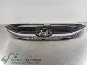Used Grille Hyundai iX35 (LM) 1.7 CRDi 16V Price on request offered by Kleine Staarman B.V. Autodemontage